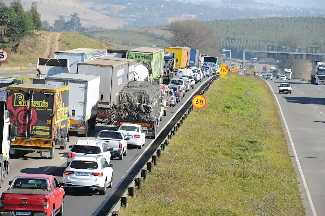 Truck drivers threaten to shut down major routes in SA | The Citizen