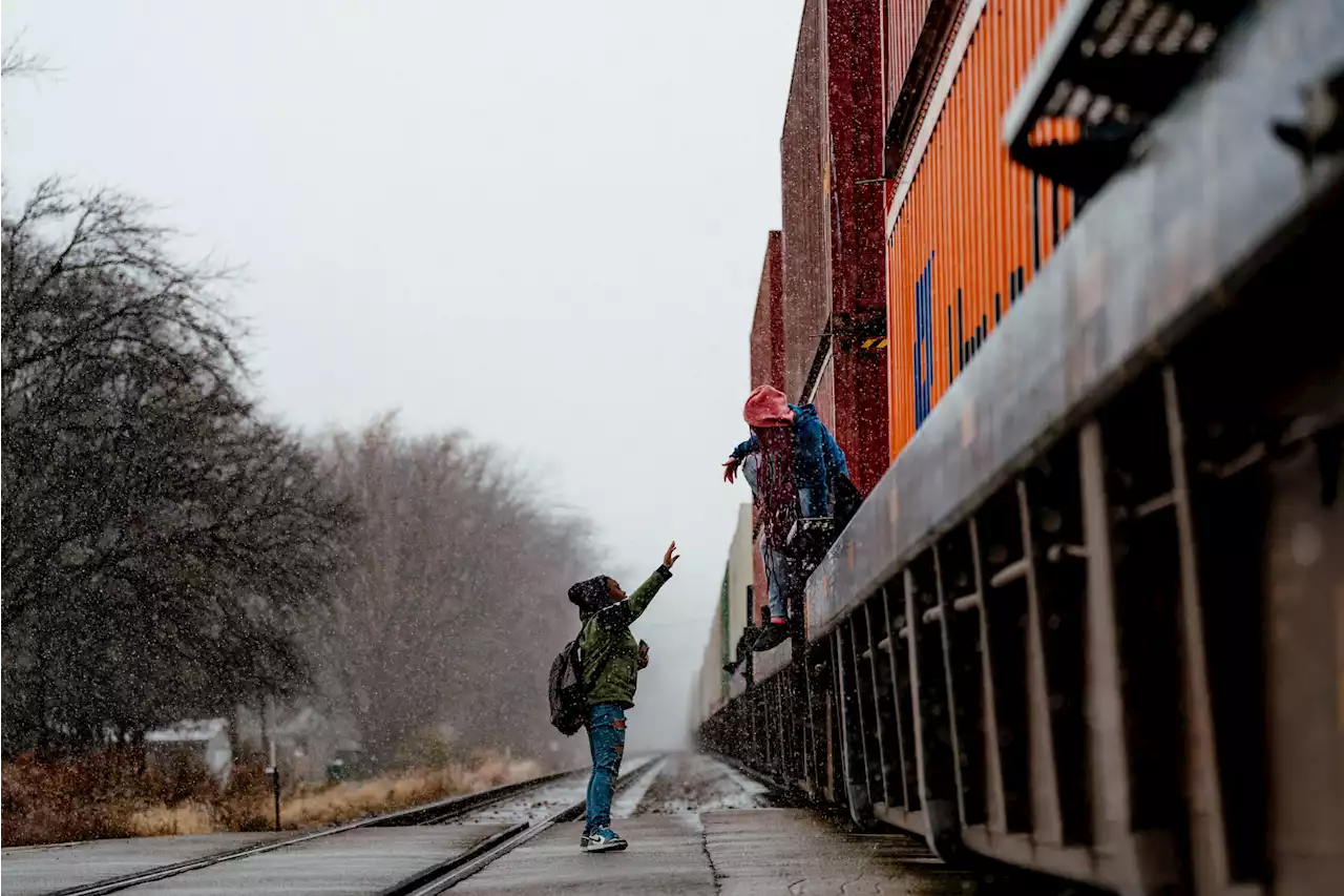 As Rail Profits Soar, Blocked Train Crossings Endanger Kids and Communities