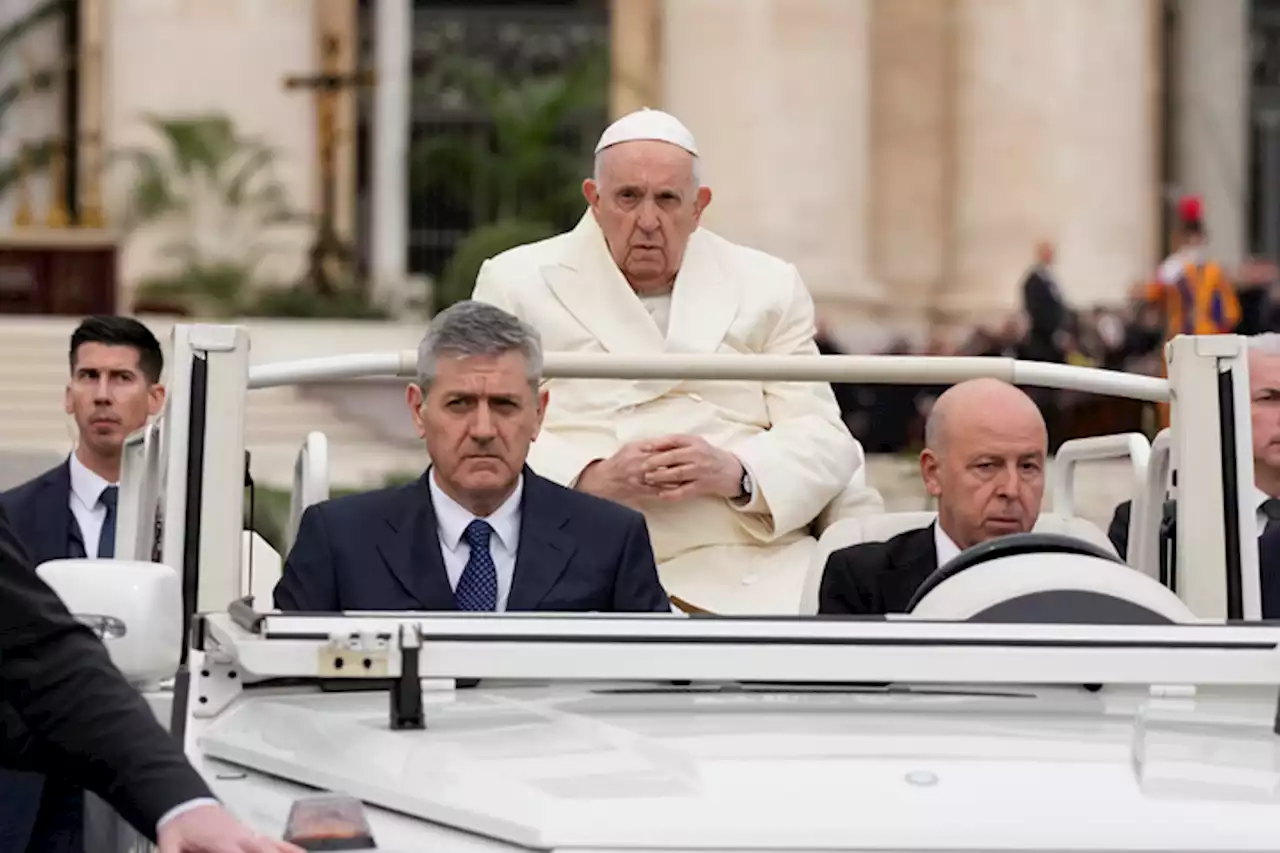 Rebounding Pope Francis begins Palm Sunday Mass at Vatican | The Associated Press