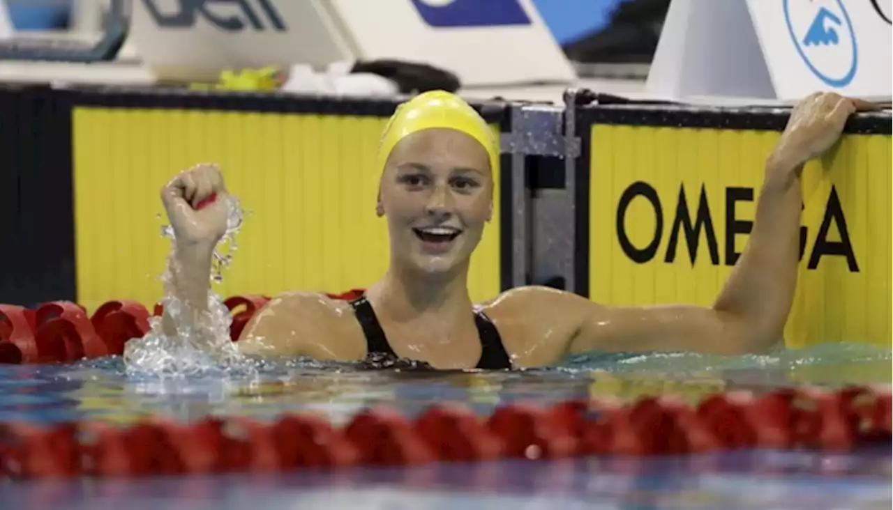 Canada's Summer McIntosh sets 2nd world record in 5 days | The Associated Press