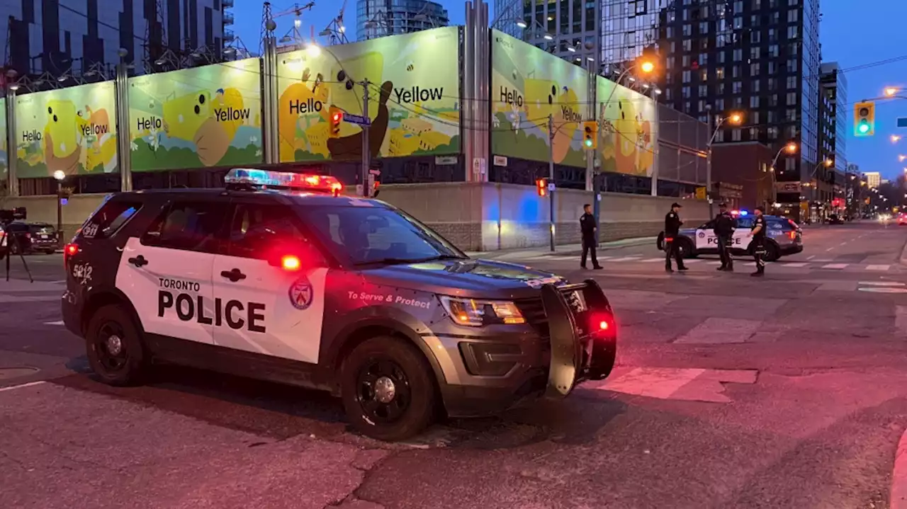 Shooting in downtown Toronto closes busy intersection ahead of morning commute