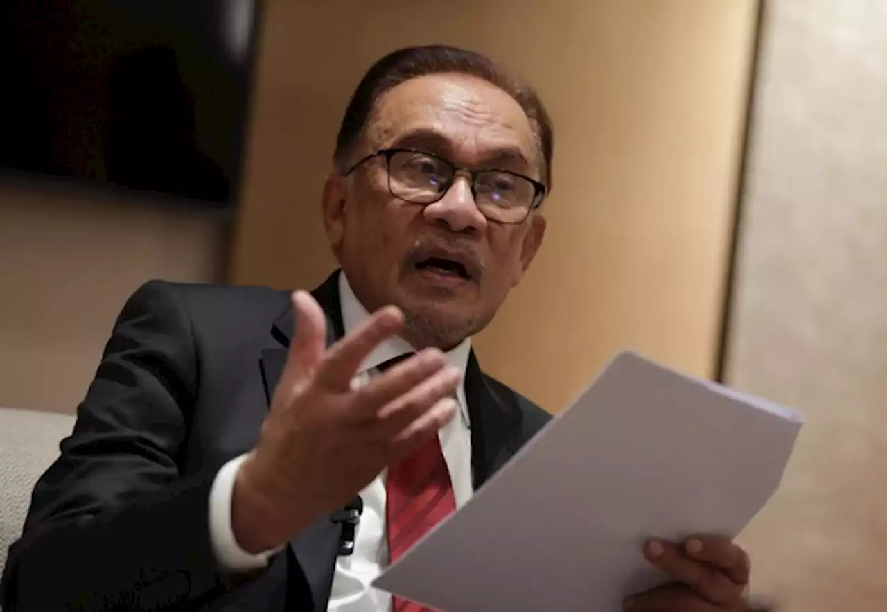 Anwar says leading Chinese companies to make Malaysia their regional hub