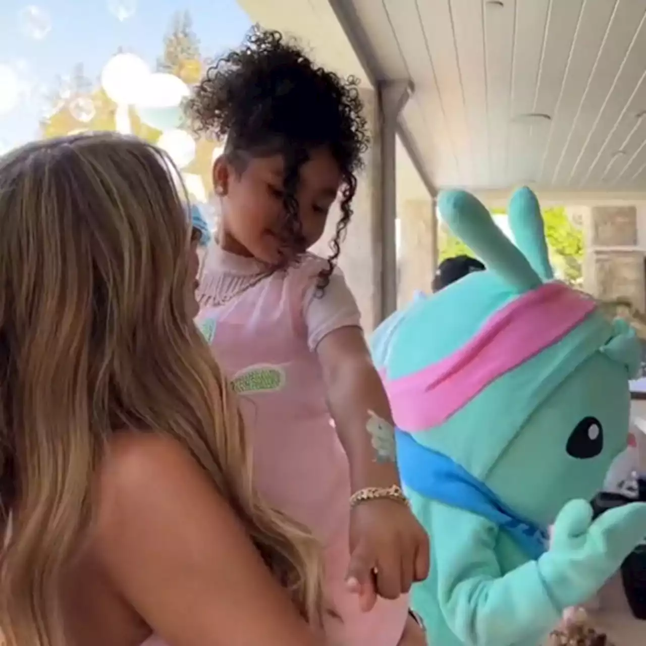 Khloe Kardashian's Daughter True Thompson Celebrates 5th Birthday Early at Octonauts-Themed Party - E! Online