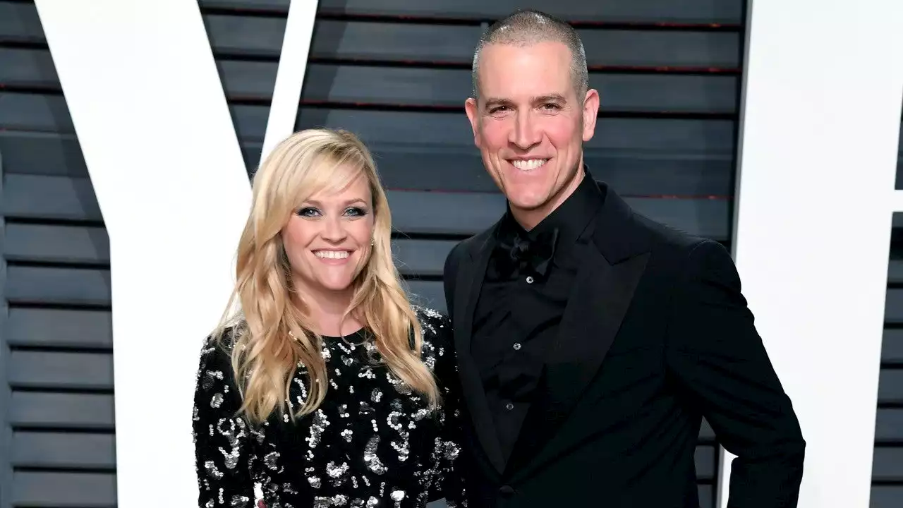 Reese Witherspoon Officially Files for Divorce From Jim Toth