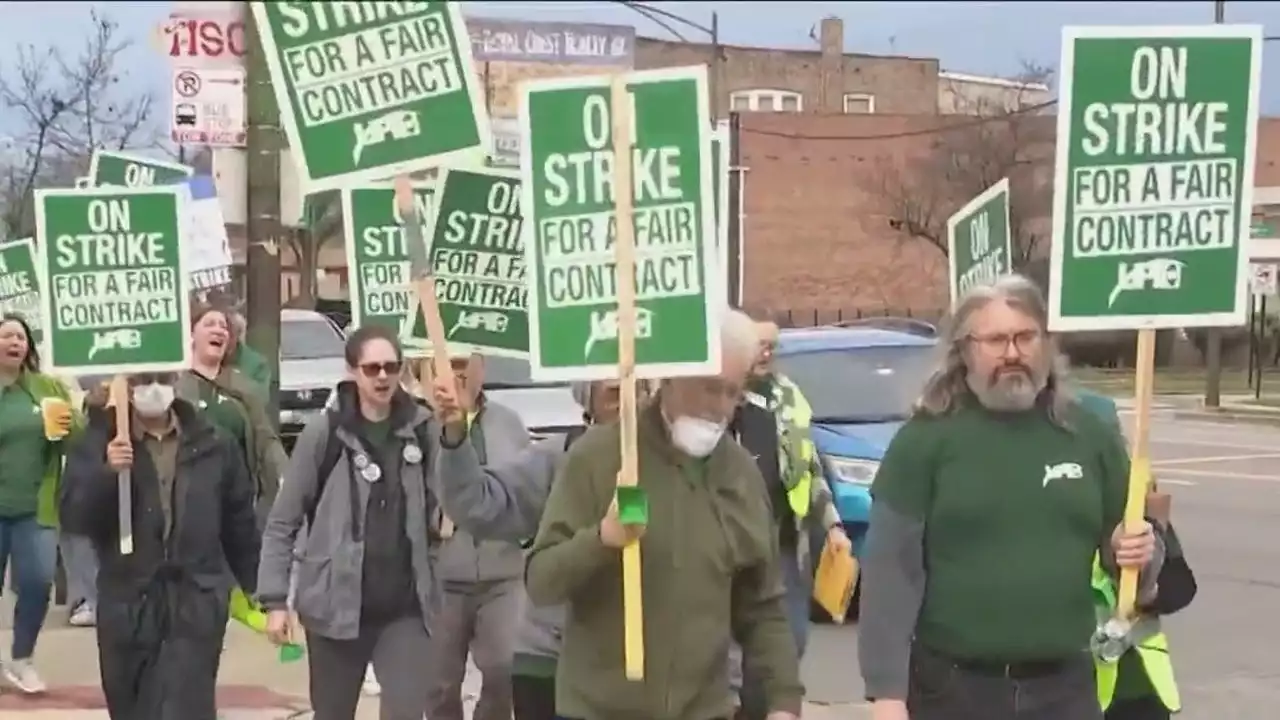 Chicago State University faculty go on strike after failed negotiations