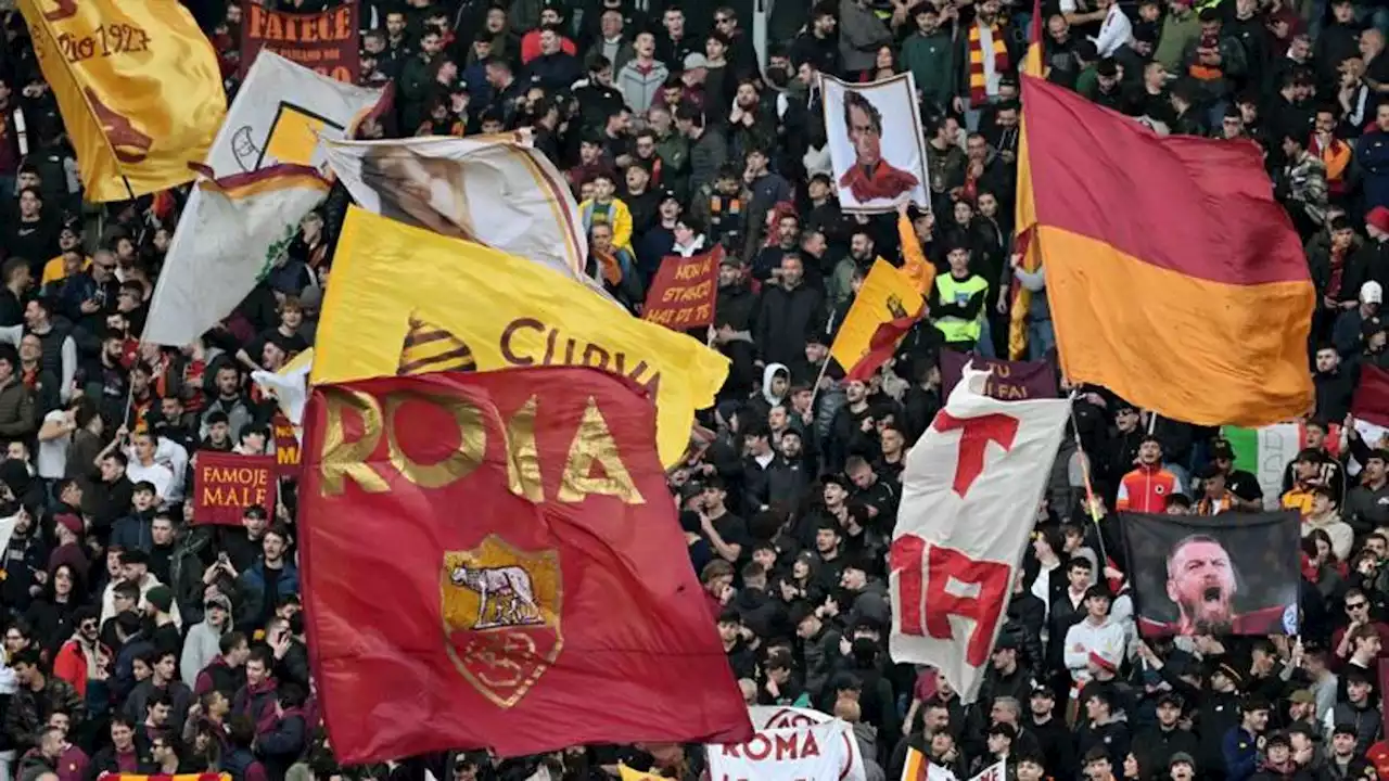 Cori razzisti: Roma e Lazio, le curve sono a rischio chiusura