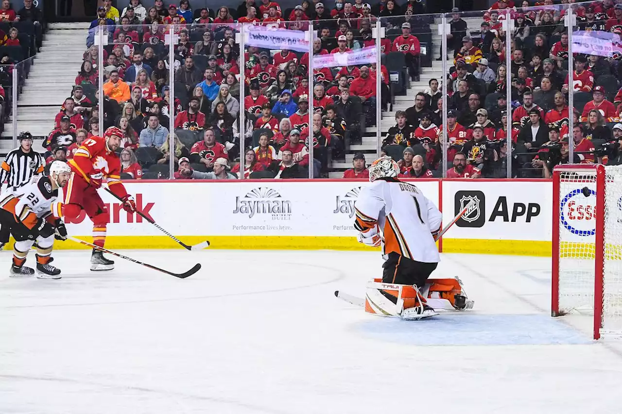 Flames edge Ducks 5-4 to stay in the NHL playoff hunt