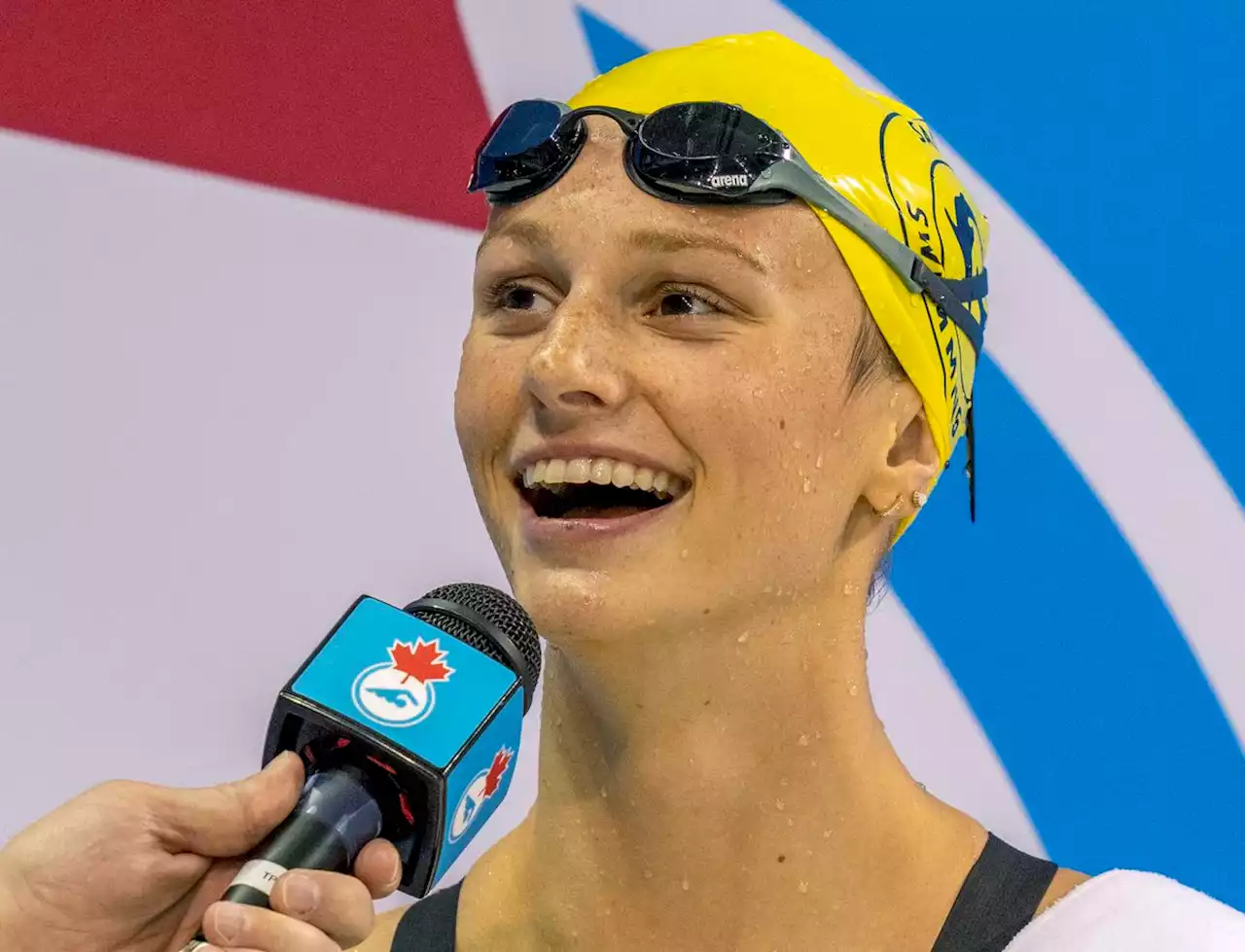 Summer McIntosh joins elite group of world-record holders