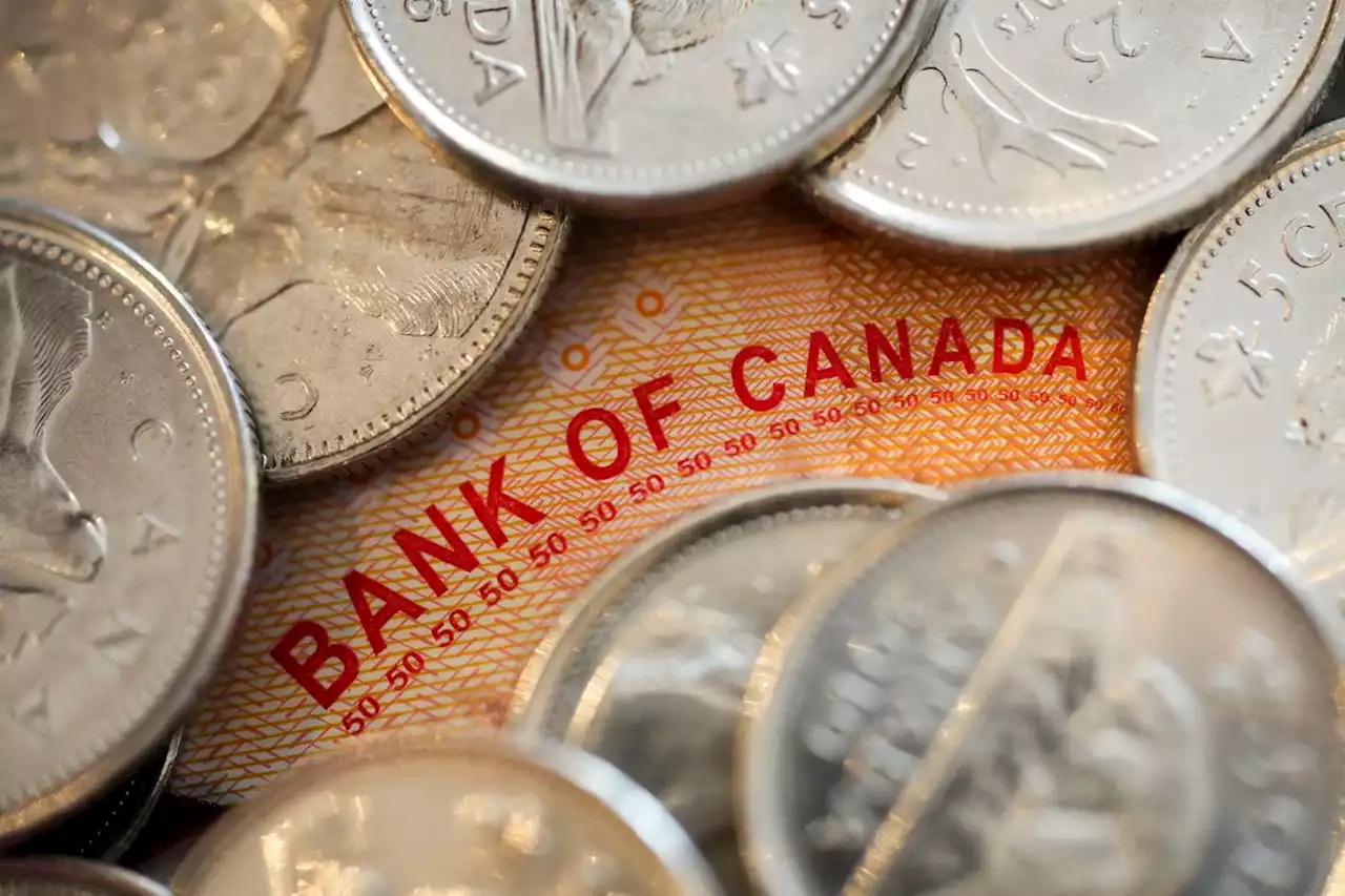 Bank of Canada surveys find weakening business outlook ahead of next week’s rate decision