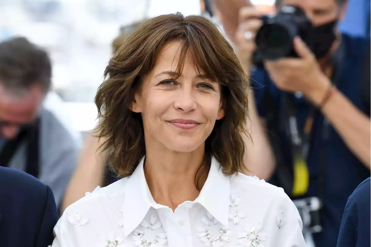 Sophie Marceau fait une rare apparition publique avec son fils aîné sur le tapis rouge - Grazia