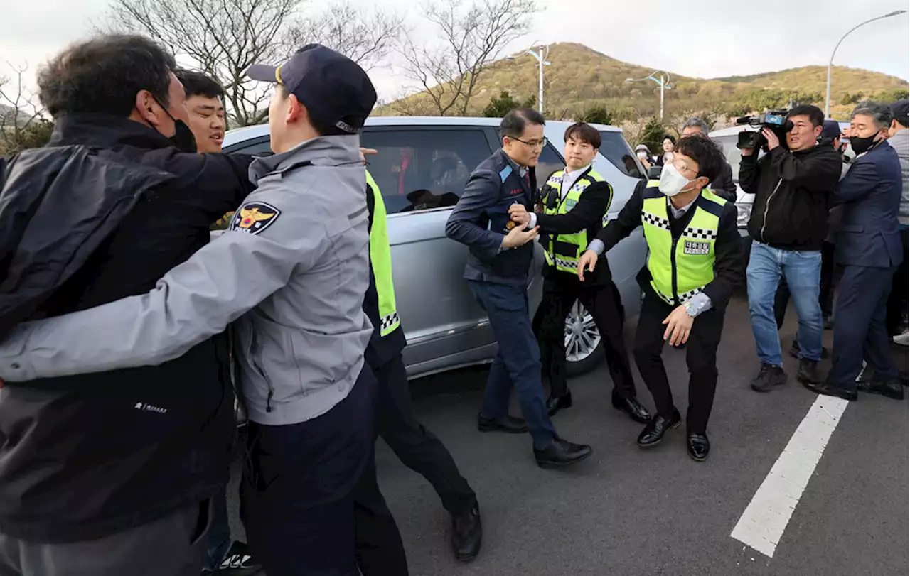 서북청년단 추태, 그것도 4월3일 제주서…“어디라고 여길 와”