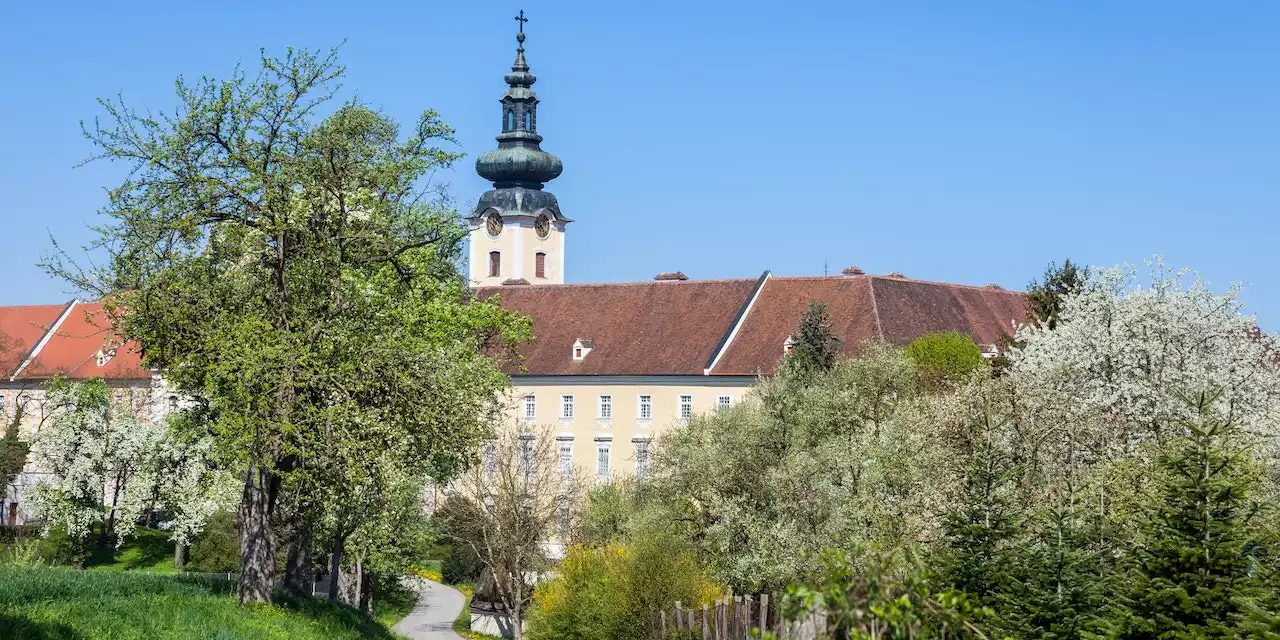 Trauer im Stift – beliebter Pfarrer starb nach Sturz