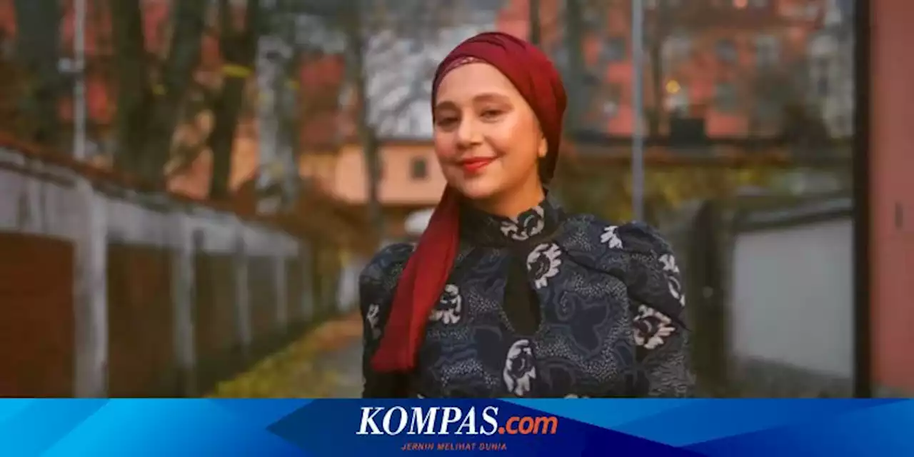 Ayu Azhari Gandeng Anak dan Suami dalam Lagu Marhaban Ya Ramadhan