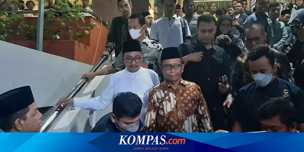 Isi Ceramah di Masjid Kampus UGM, Mahfud MD Curhat Sulit Sampaikan Aspirasi ke DPR