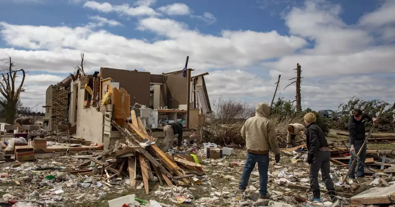 A daunting recovery begins in the South and Midwest after tornadoes kill at least 32