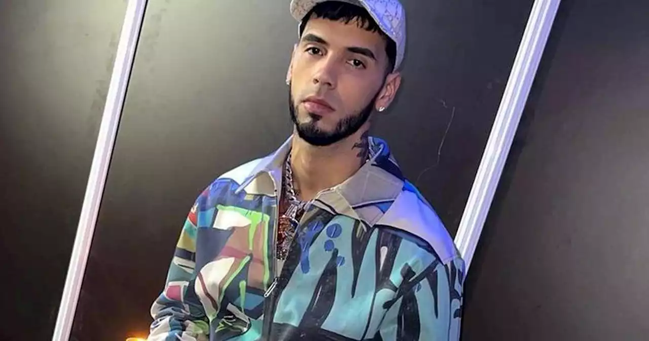 Anuel AA es fuertemente criticado al cantar sin auto-tune