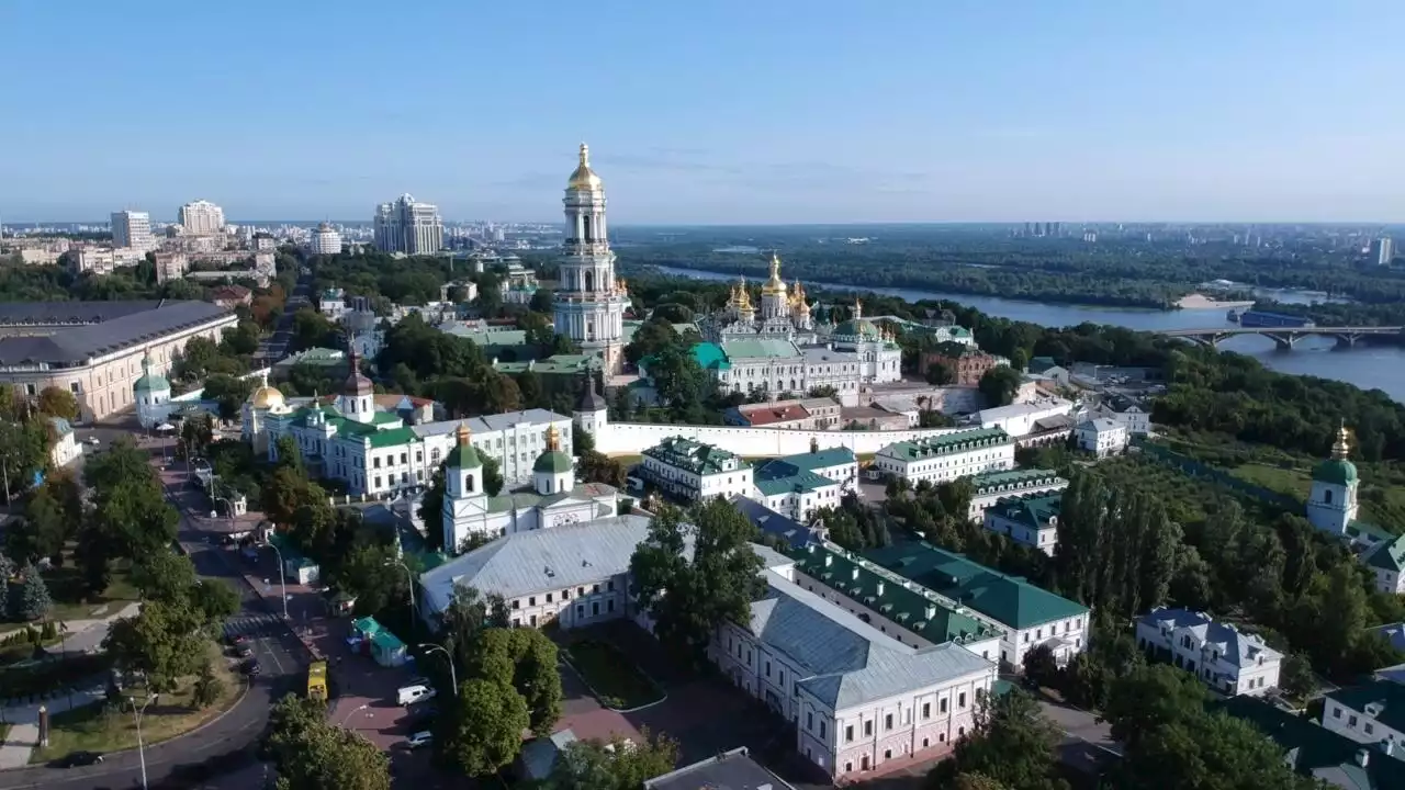 L'Église orthodoxe ukrainienne, liée au patriarcat de Moscou, refuse de quitter la laure des Grottes