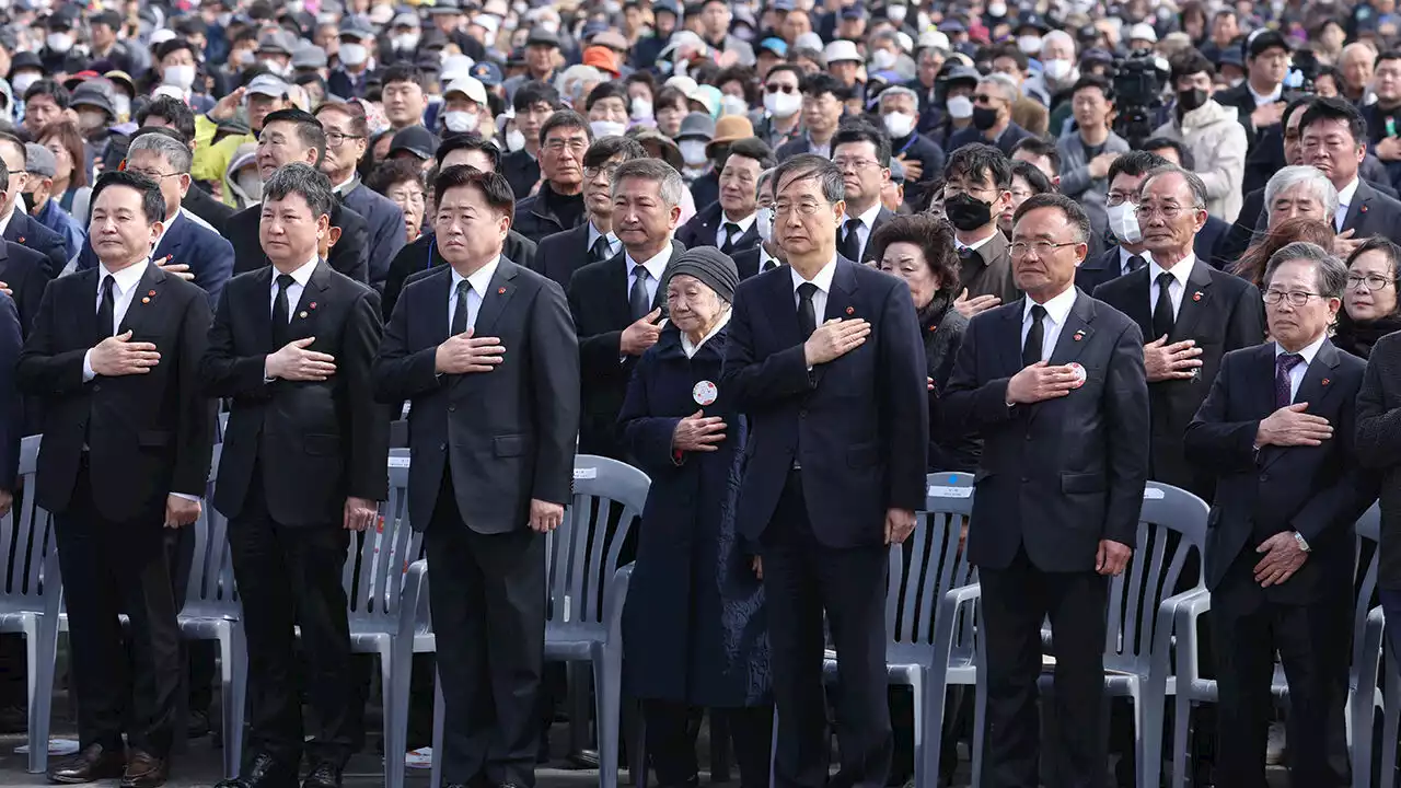 [속보] 윤 대통령 '정부, 4·3 희생자 · 유족 명예회복 위해 최선 다할 것'