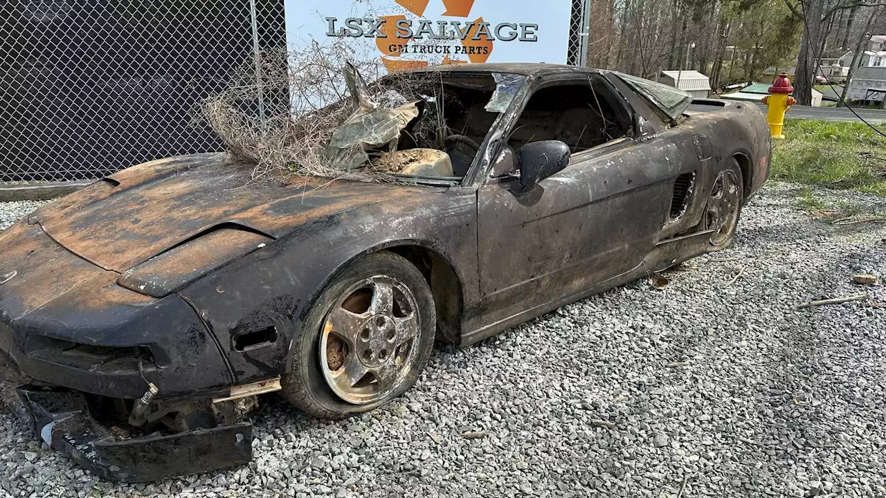 Acura NSX underwater for 20 years, sold for $8,500