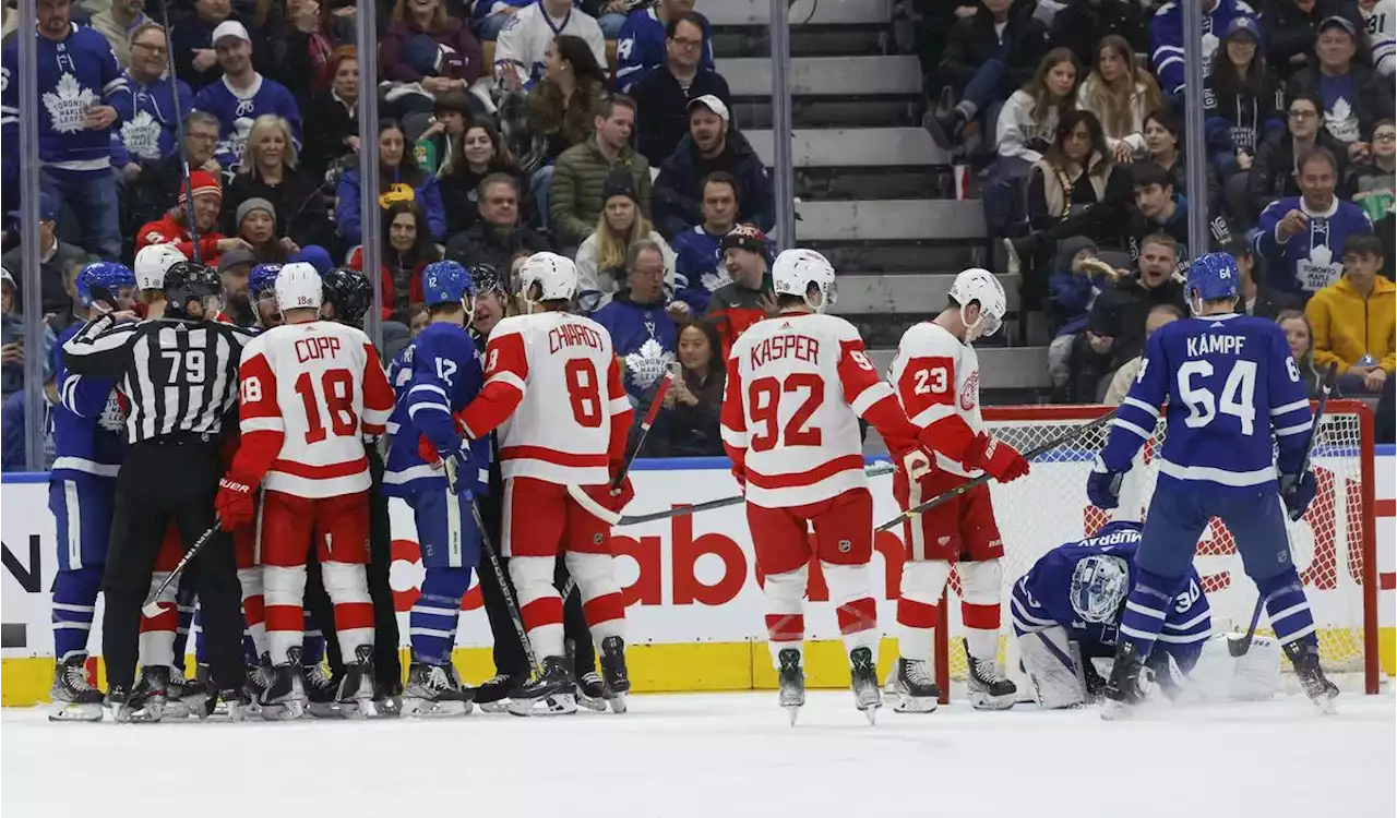 Maple Leafs lose goaltender Matt Murray to injury while losing to Red Wings