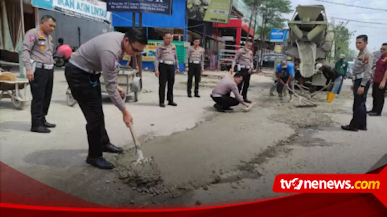 Jelang Arus Mudik, Dit Lantas Polda Riau Lakukan Pengecoran Jalinsum