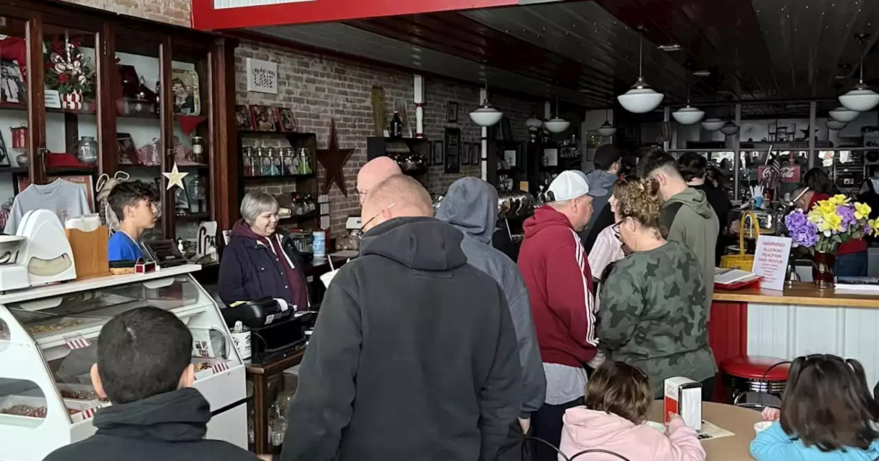 Martinsville store serves free ice cream to first responders after storms