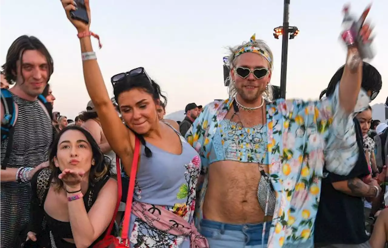 C'est officiel depuis Coachella, se coiffer est devenu has been