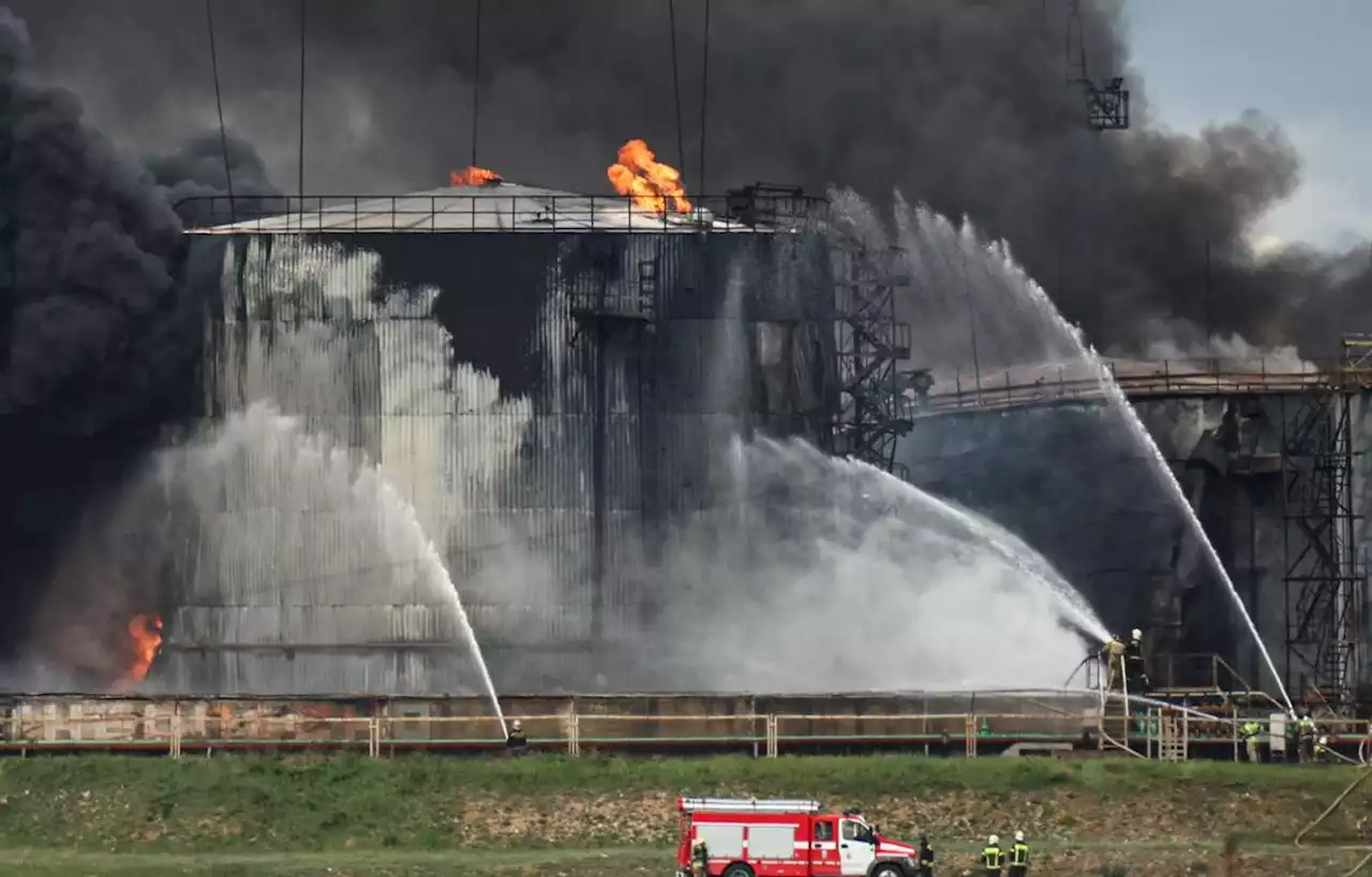 Guerre en Ukraine EN DIRECT : Des drones attaquent un dépôt de pétrole à Sébastopol, port d'attache de la flotte russe de la mer Noire en Crimée...