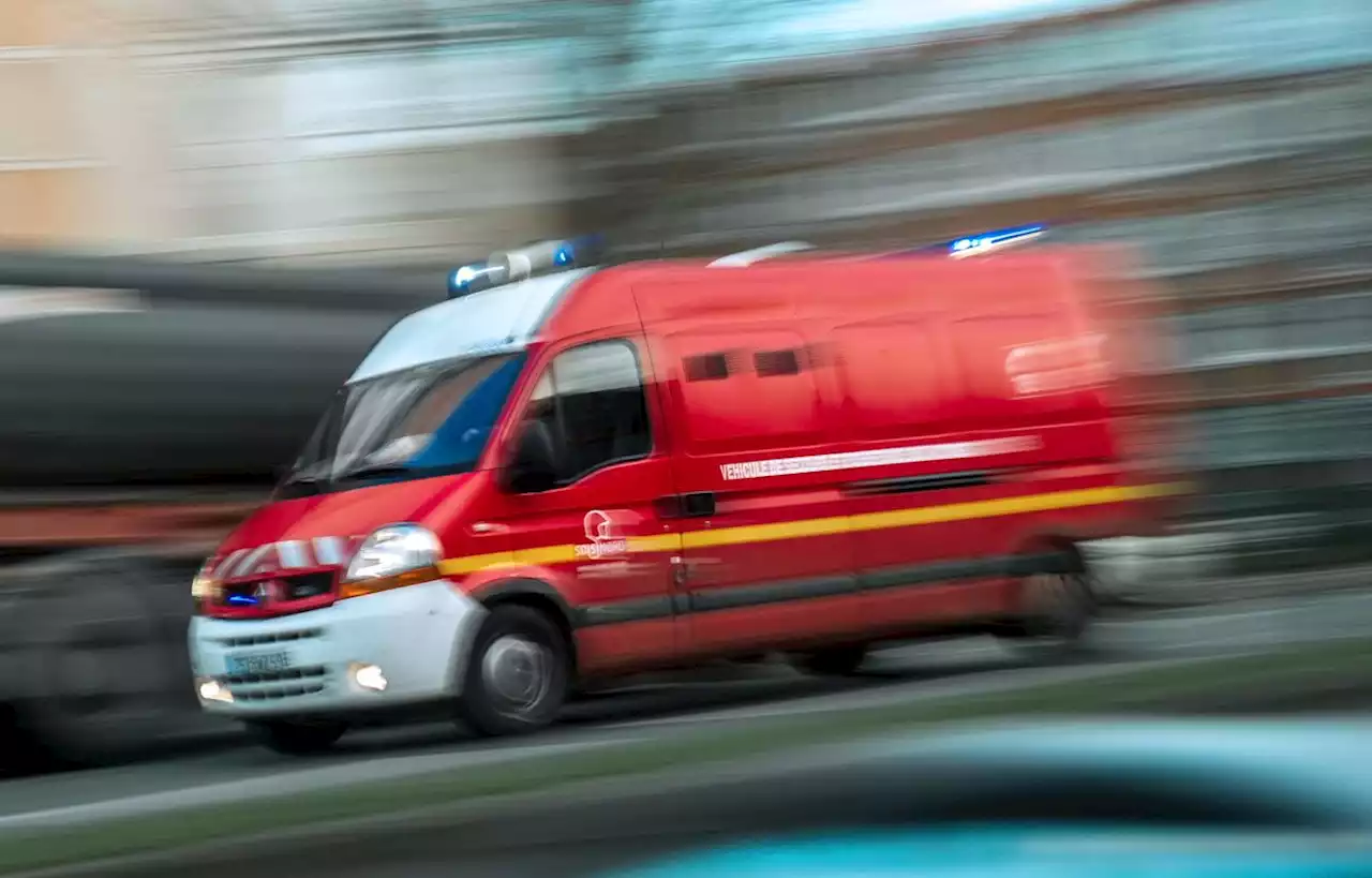 Une voiture de rallye rate un virage et blesse cinq enfants en Charente