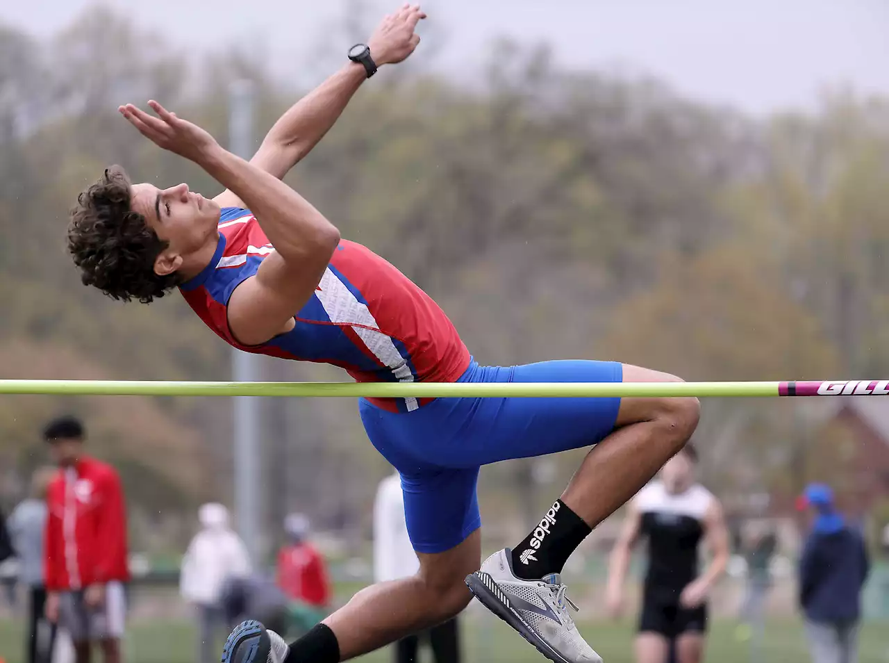 Boys track and field: Glenbard South impresses at Arnold invite