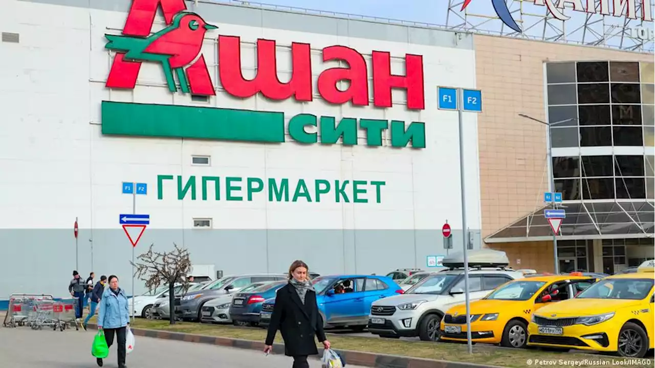 Во Франции ведут расследование по 'дочке' Auchan в России – DW – 30.04.2023