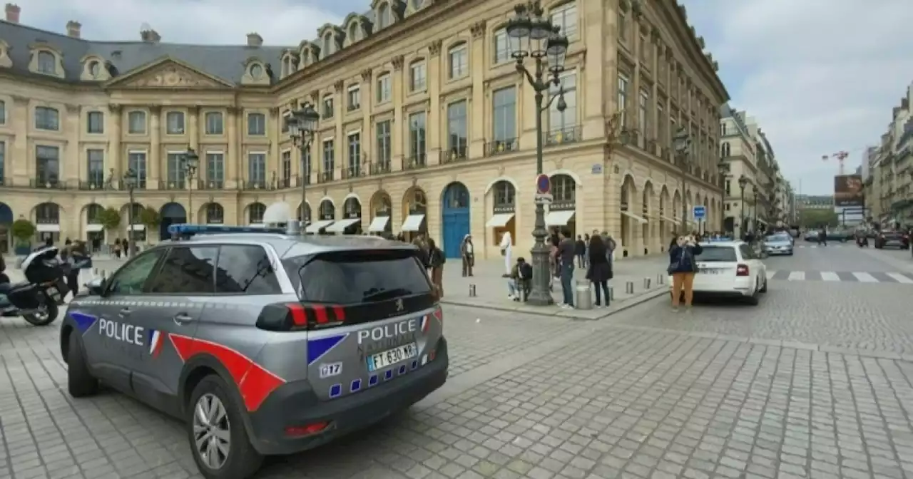 Armed robbers hit Paris Bulgari jewellery boutique