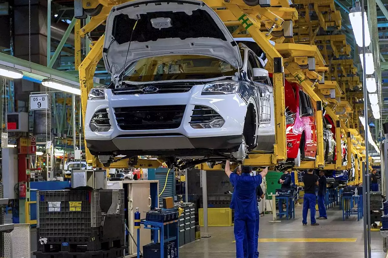 Unos 700 empleados de Ford Almussafes pararán por el ERTE la primera semana de mayo