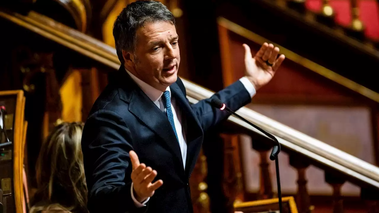 La profezia di Renzi: 'Il governo Meloni regge, ma in caso di crisi l'aiuta Conte'