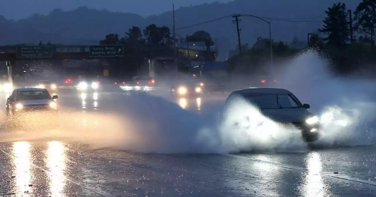 Urgent 'thunder hail' warning for Ireland before weather takes dramatic turn