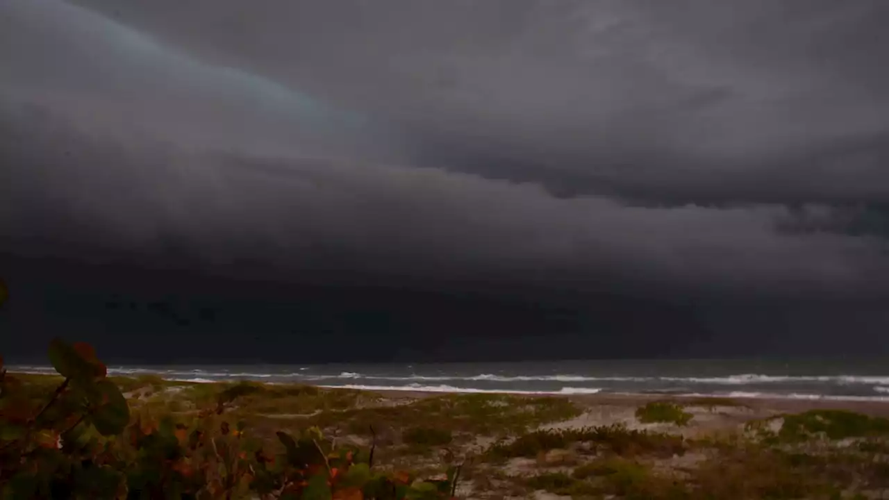 Florida tornado watch includes 33 counties from Sarasota to Stuart and St. Johns