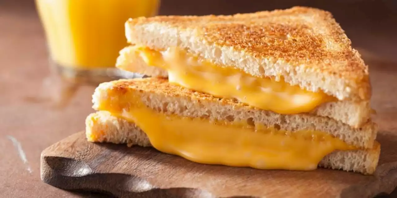 Estas son las marcas de queso amarillo que Profeco considera engañosas y poco saludables