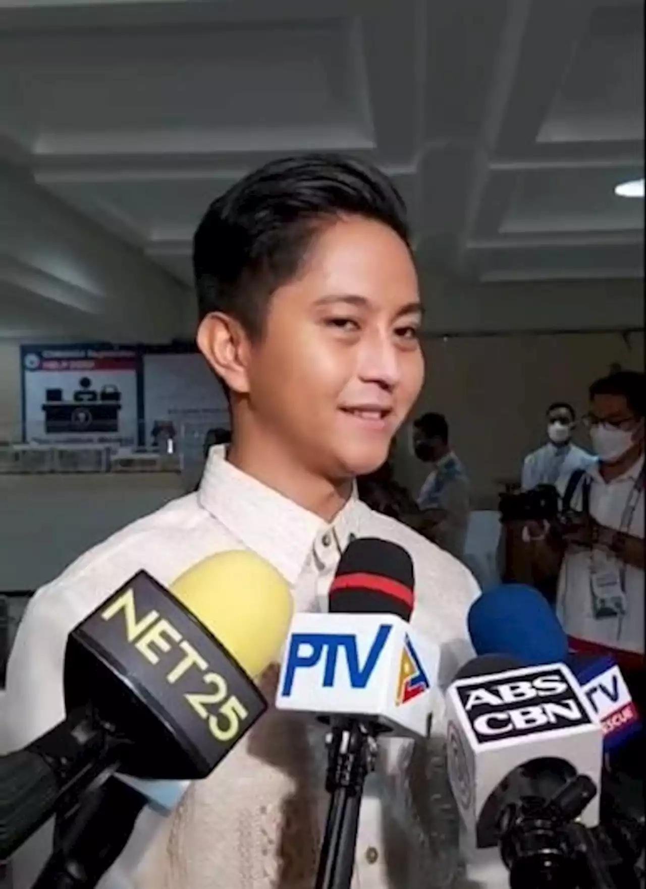 Proud Ilocano: Sandro hails civil engineer exam topnotcher