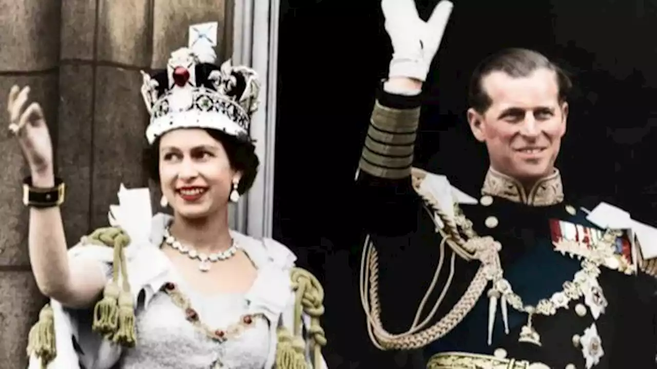 Así fue la coronación de Isabel II: las cuatro diferencias con la de Carlos III