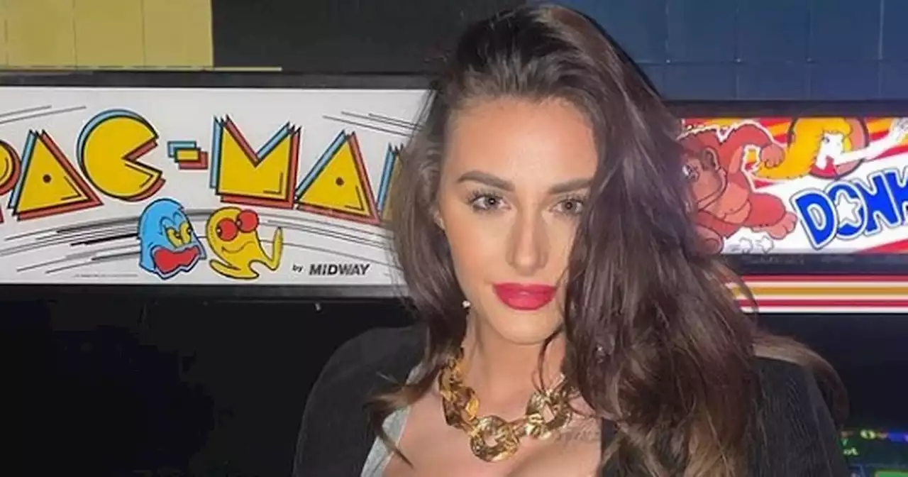 Too Hot To Handle star Chloe Veitch comes out as bisexual after new detox show