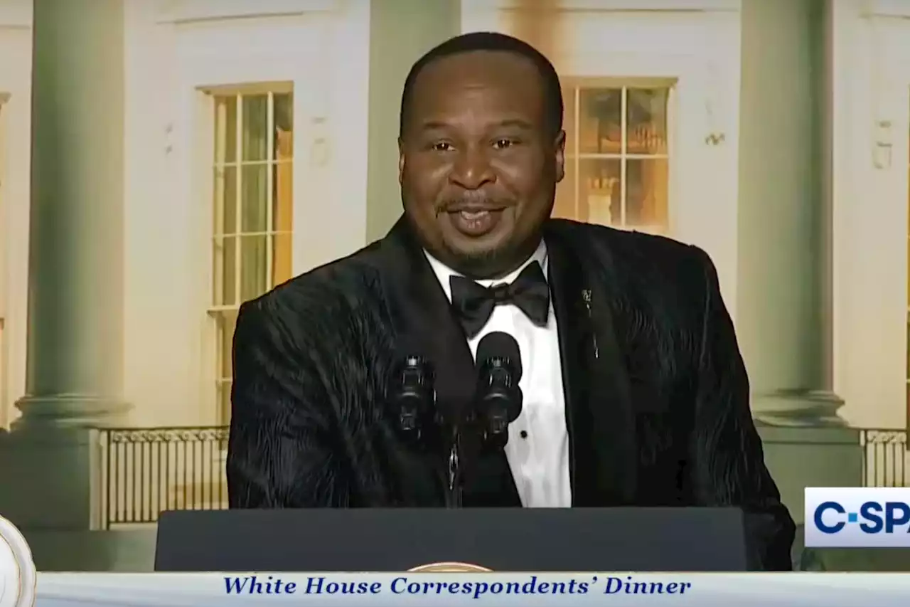 Roy Wood Jr. Torches Tucker Carlson and Don Lemon at the WHCD