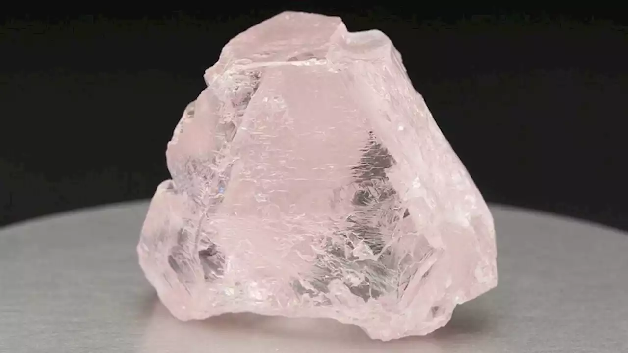 108-carat 'fancy intense pink' diamond discovered in Lesotho - SABC News