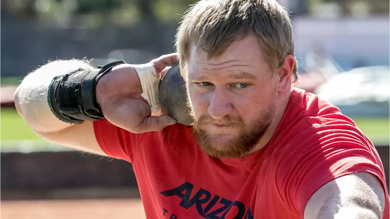 UA sports roundup: Jordan Geist sets Penn Relays record in shotput