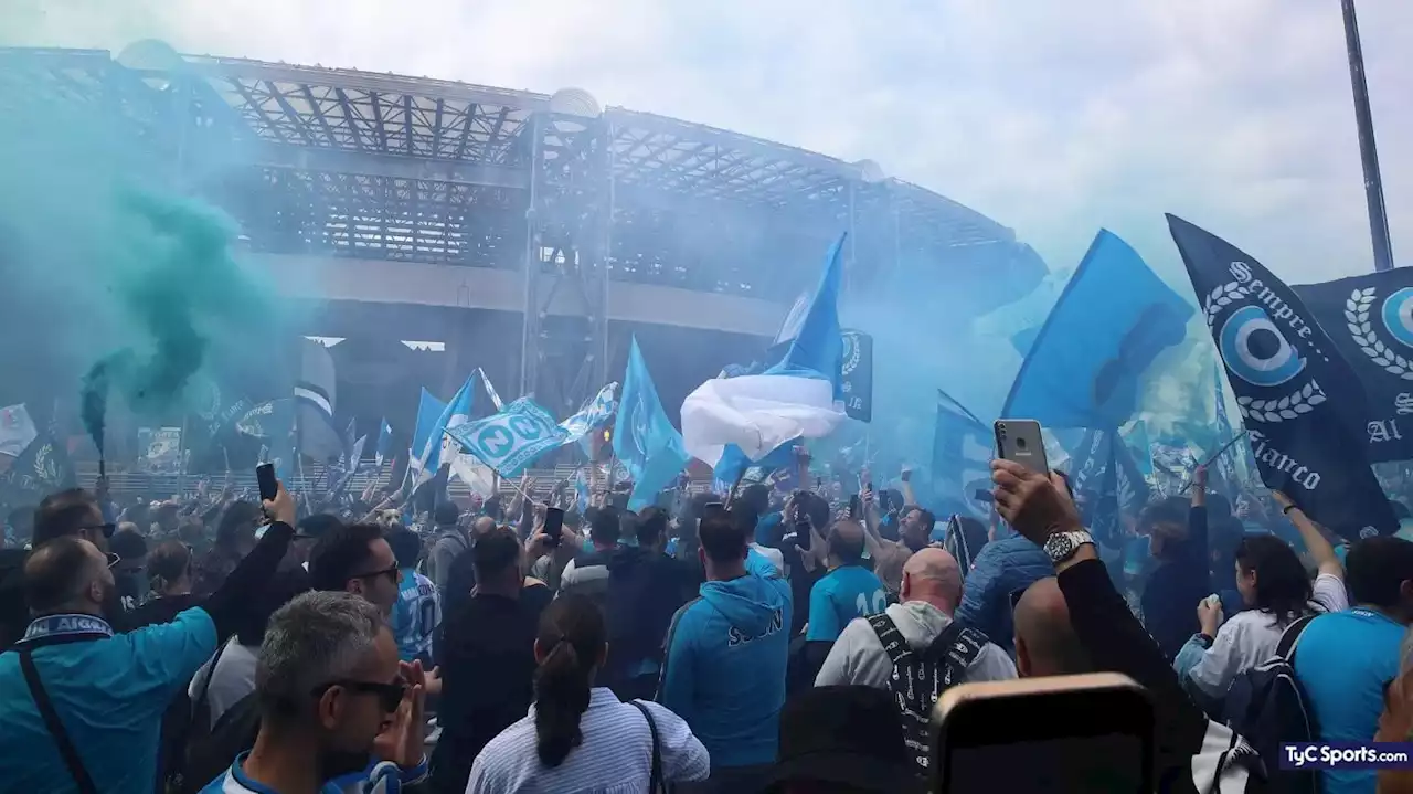 (VIDEO) Se gritó en Milán y en Nápoles: la locura de los hinchas del Napoli con el gol de Lautaro Martínez - TyC Sports