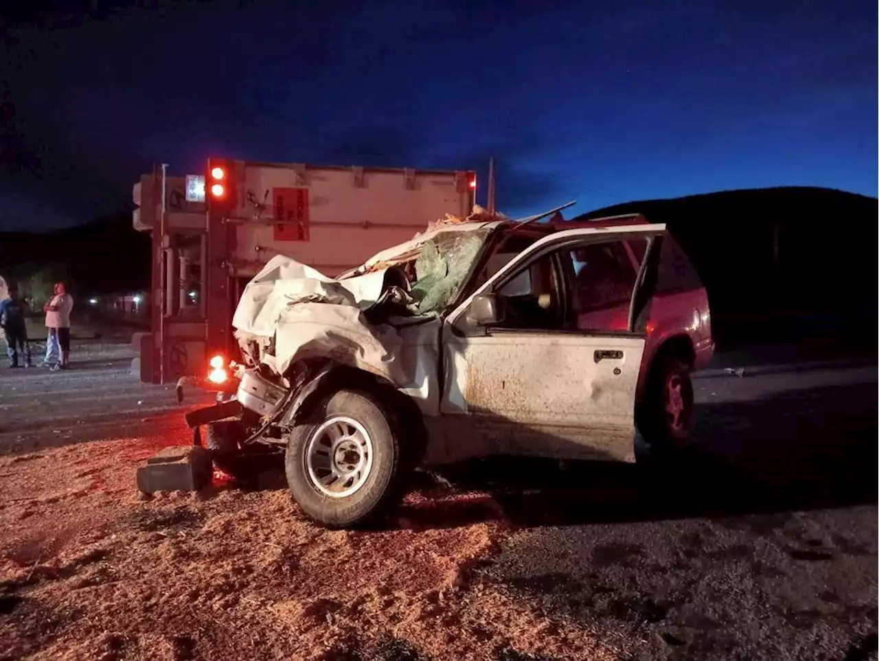 Choca de frente con tráiler y muere, en la carretera nueva a Monclova