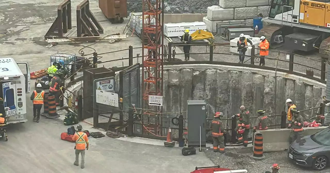 Man rescued from gaping hole at construction site in downtown Toronto