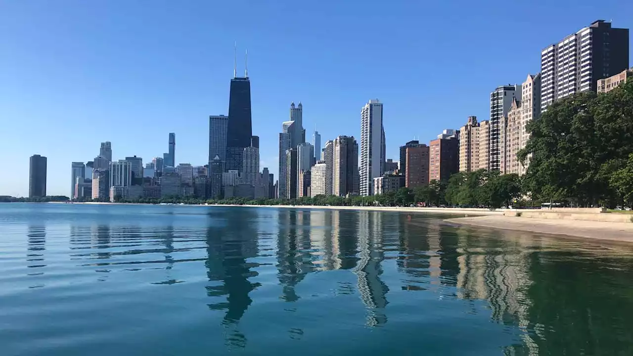 Chicago Sets Single-Day Early Voting Record Monday as Severe Weather Could Loom on Election Day