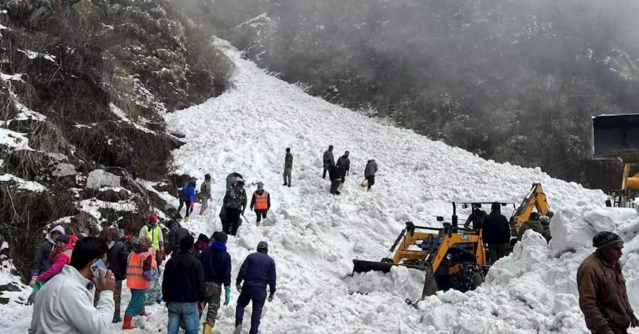 India avalanche kills seven near Himalayan pass to Tibet