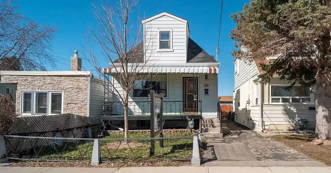 One of Toronto's cheapest houses is like stepping back in time to the 70s