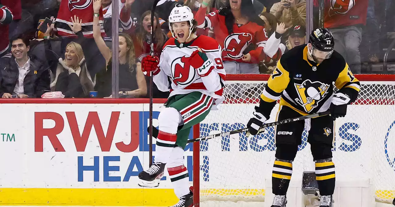 Mercer scores 1st hat trick as the Devils sweep Penguins